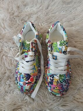 Multicolor Graffiti Print Sneakers